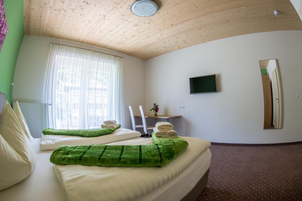 Gaestehaus Krappinger/Pizzeria Mamma Mia Ossiach Room photo